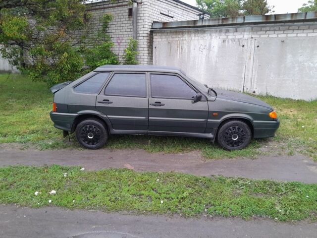 Зеленый ВАЗ 2114 Самара, объемом двигателя 1.5 л и пробегом 190 тыс. км за 2000 $, фото 2 на Automoto.ua