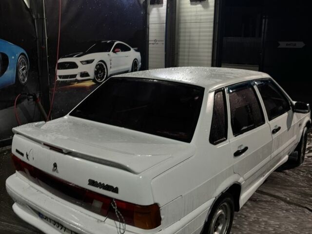 Белый ВАЗ 2115 Самара, объемом двигателя 1.5 л и пробегом 300 тыс. км за 1099 $, фото 3 на Automoto.ua