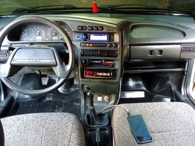 Білий ВАЗ 2115 Самара, об'ємом двигуна 1.6 л та пробігом 162 тис. км за 1700 $, фото 10 на Automoto.ua