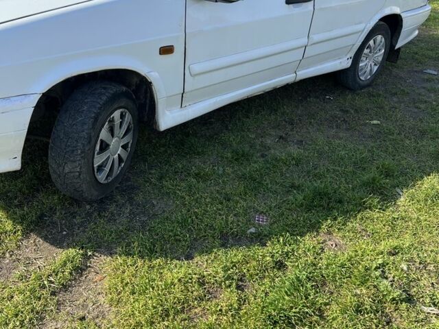 Белый ВАЗ 2115 Самара, объемом двигателя 1.6 л и пробегом 240 тыс. км за 2000 $, фото 5 на Automoto.ua