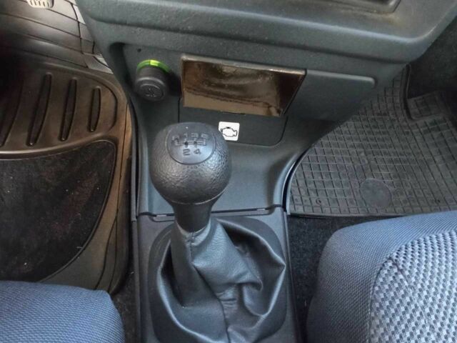 Білий ВАЗ 2115 Самара, об'ємом двигуна 1.5 л та пробігом 26 тис. км за 1300 $, фото 7 на Automoto.ua