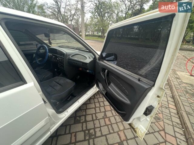 Білий ВАЗ 2115 Самара, об'ємом двигуна 1.6 л та пробігом 153 тис. км за 2600 $, фото 4 на Automoto.ua