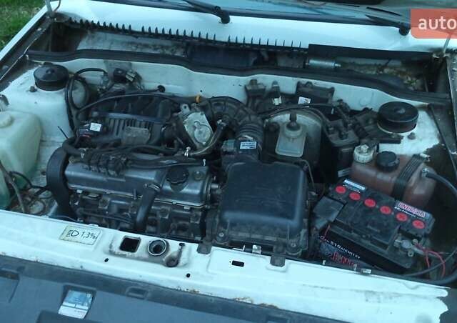 Белый ВАЗ 2115 Самара, объемом двигателя 1.6 л и пробегом 212 тыс. км за 1750 $, фото 18 на Automoto.ua