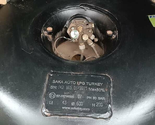 Белый ВАЗ 2115 Самара, объемом двигателя 1.6 л и пробегом 273 тыс. км за 1550 $, фото 11 на Automoto.ua