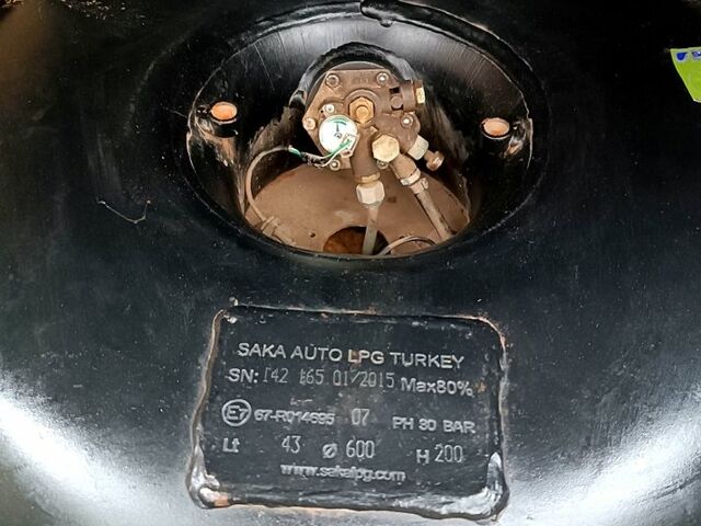 Білий ВАЗ 2115 Самара, об'ємом двигуна 1.6 л та пробігом 274 тис. км за 1200 $, фото 4 на Automoto.ua