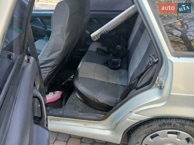 ВАЗ 2115 Самара 2002 в Обухове на Automoto.ua Бежевый ВАЗ 2115 Самара, объемом двигателя 1.5 л и пробегом 208 тыс. км за 1650 $, фото 4 на Automoto.ua