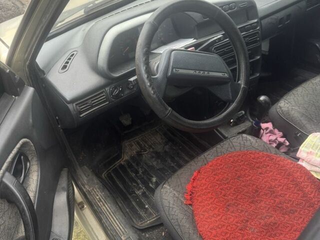 Бежевый ВАЗ 2115 Самара, объемом двигателя 1.5 л и пробегом 220 тыс. км за 2000 $, фото 6 на Automoto.ua