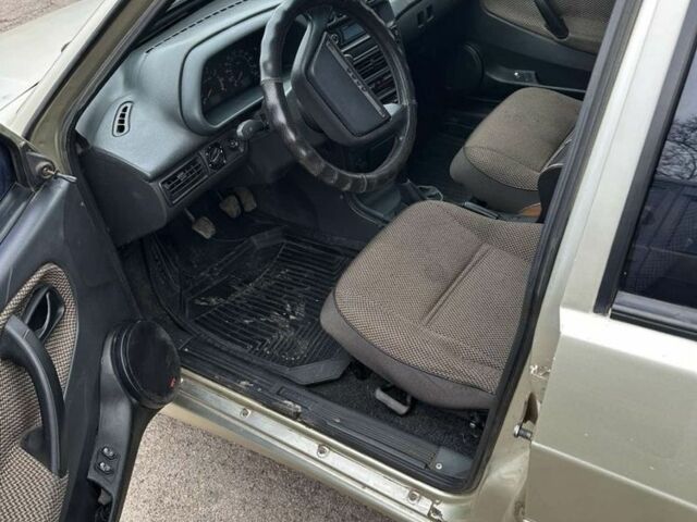 Бежевий ВАЗ 2115 Самара, об'ємом двигуна 1.5 л та пробігом 200 тис. км за 1450 $, фото 2 на Automoto.ua