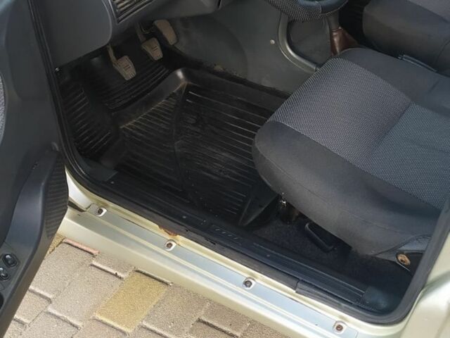 Бежевий ВАЗ 2115 Самара, об'ємом двигуна 1.6 л та пробігом 203 тис. км за 1450 $, фото 4 на Automoto.ua