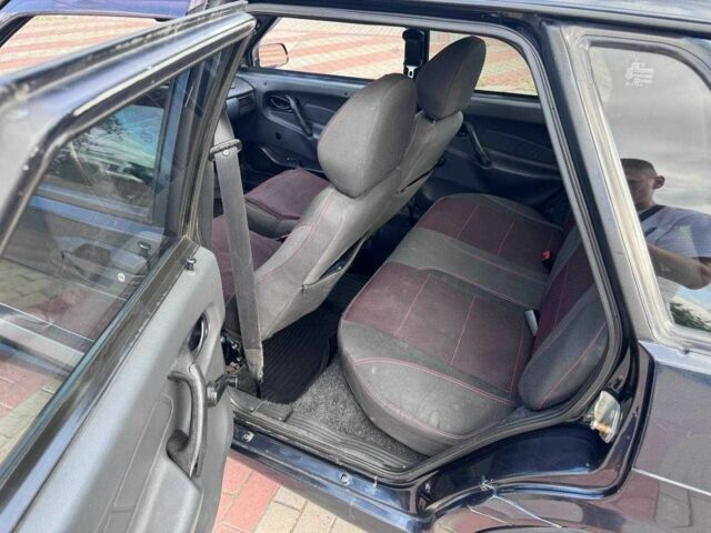Чорний ВАЗ 2115 Самара, об'ємом двигуна 1.5 л та пробігом 250 тис. км за 1650 $, фото 12 на Automoto.ua
