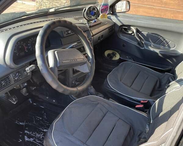 Чорний ВАЗ 2115 Самара, об'ємом двигуна 1.5 л та пробігом 295 тис. км за 1500 $, фото 11 на Automoto.ua
