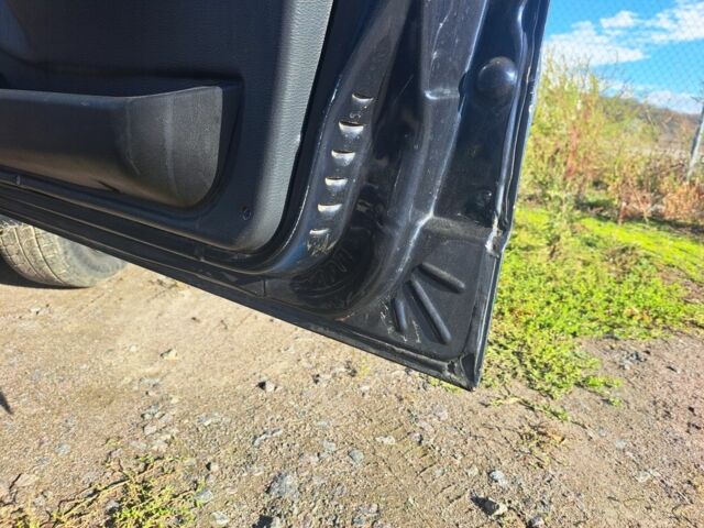 Черный ВАЗ 2115 Самара, объемом двигателя 1.5 л и пробегом 250 тыс. км за 2400 $, фото 16 на Automoto.ua