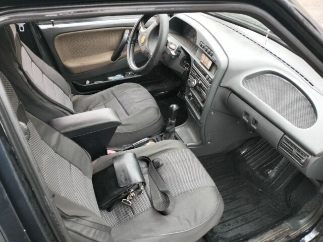 Чорний ВАЗ 2115 Самара, об'ємом двигуна 1.5 л та пробігом 1000 тис. км за 1150 $, фото 4 на Automoto.ua