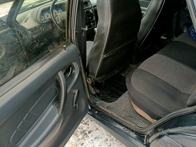 Чорний ВАЗ 2115 Самара, об'ємом двигуна 1.5 л та пробігом 162 тис. км за 2250 $, фото 7 на Automoto.ua