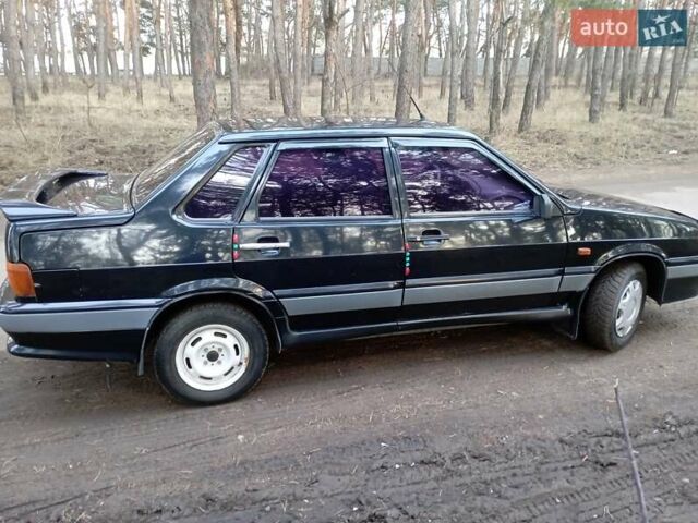 Черный ВАЗ 2115 Самара, объемом двигателя 1.5 л и пробегом 242 тыс. км за 2000 $, фото 4 на Automoto.ua