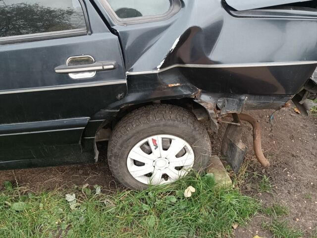 Черный ВАЗ 2115 Самара, объемом двигателя 1.5 л и пробегом 290 тыс. км за 1000 $, фото 3 на Automoto.ua