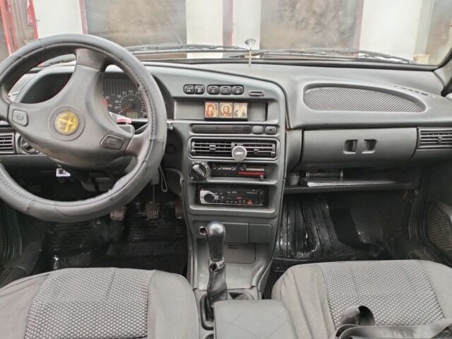 Чорний ВАЗ 2115 Самара, об'ємом двигуна 1.5 л та пробігом 1000 тис. км за 1150 $, фото 5 на Automoto.ua