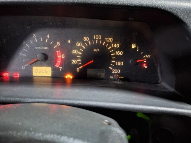 Черный ВАЗ 2115 Самара, объемом двигателя 1.5 л и пробегом 309 тыс. км за 2800 $, фото 8 на Automoto.ua