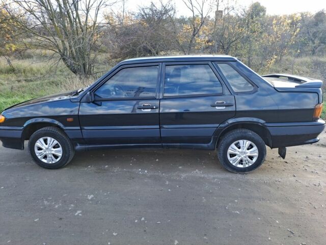 Черный ВАЗ 2115 Самара, объемом двигателя 1.5 л и пробегом 250 тыс. км за 2400 $, фото 2 на Automoto.ua