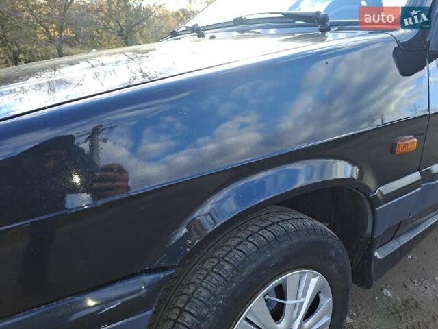 Черный ВАЗ 2115 Самара, объемом двигателя 1.5 л и пробегом 250 тыс. км за 2300 $, фото 2 на Automoto.ua