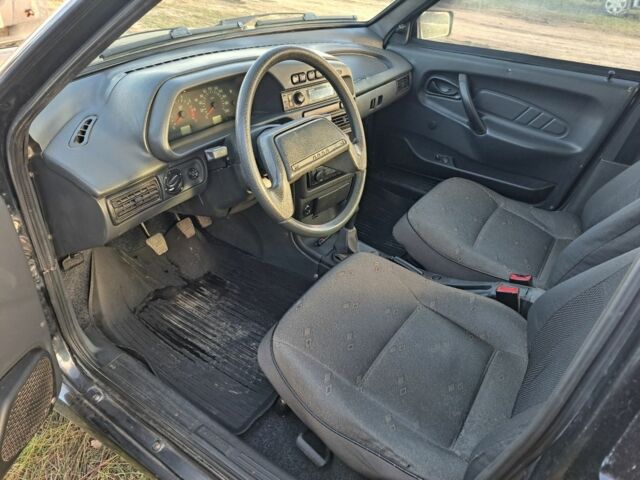 Черный ВАЗ 2115 Самара, объемом двигателя 1.5 л и пробегом 250 тыс. км за 2400 $, фото 14 на Automoto.ua