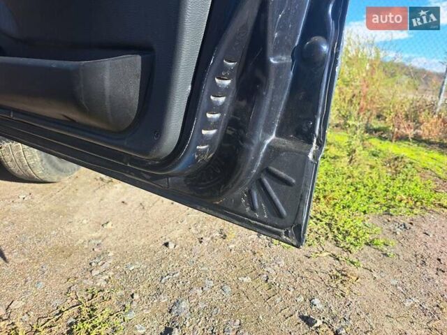 Черный ВАЗ 2115 Самара, объемом двигателя 1.5 л и пробегом 250 тыс. км за 2300 $, фото 15 на Automoto.ua