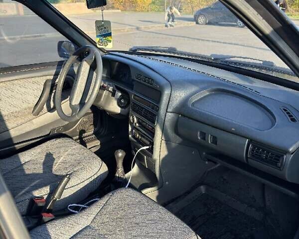 Черный ВАЗ 2115 Самара, объемом двигателя 1.5 л и пробегом 125 тыс. км за 2400 $, фото 3 на Automoto.ua