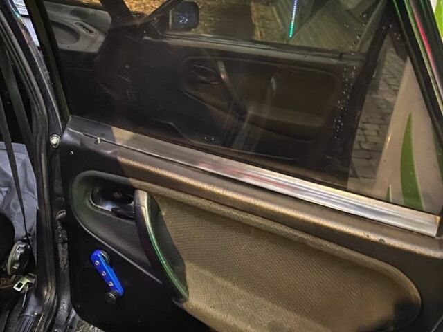 Черный ВАЗ 2115 Самара, объемом двигателя 1.5 л и пробегом 198 тыс. км за 1700 $, фото 20 на Automoto.ua