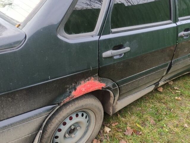 Чорний ВАЗ 2115 Самара, об'ємом двигуна 1.5 л та пробігом 270 тис. км за 750 $, фото 3 на Automoto.ua