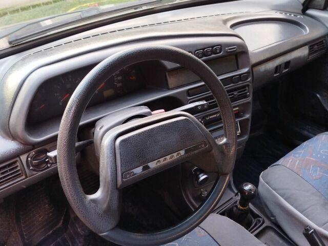 Черный ВАЗ 2115 Самара, объемом двигателя 0 л и пробегом 200 тыс. км за 1500 $, фото 4 на Automoto.ua