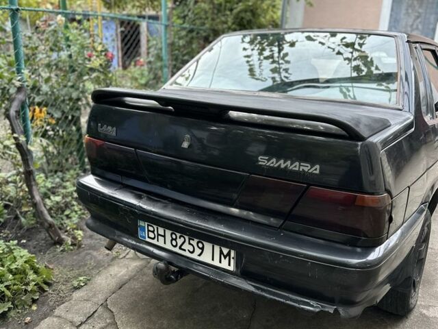 Черный ВАЗ 2115 Самара, объемом двигателя 1.5 л и пробегом 250 тыс. км за 1100 $, фото 1 на Automoto.ua