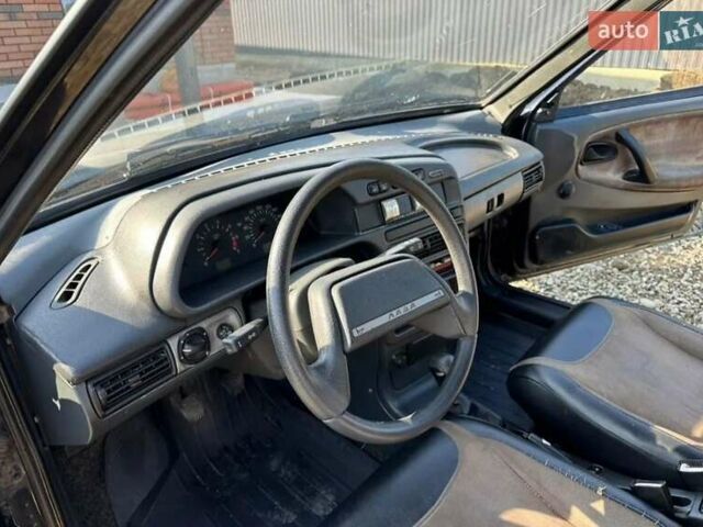 Черный ВАЗ 2115 Самара, объемом двигателя 1.5 л и пробегом 242 тыс. км за 888 $, фото 10 на Automoto.ua