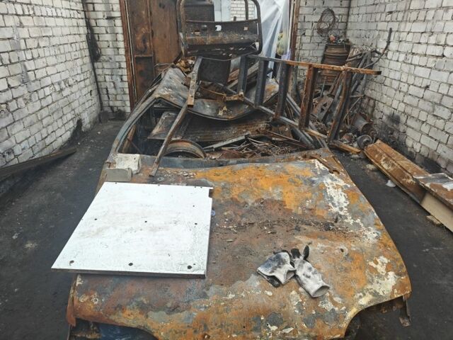 Чорний ВАЗ 2115 Самара, об'ємом двигуна 1.5 л та пробігом 100 тис. км за 300 $, фото 1 на Automoto.ua