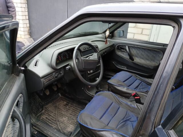 Черный ВАЗ 2115 Самара, объемом двигателя 1.5 л и пробегом 156 тыс. км за 3000 $, фото 3 на Automoto.ua