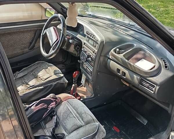 Черный ВАЗ 2115 Самара, объемом двигателя 0 л и пробегом 240 тыс. км за 1300 $, фото 1 на Automoto.ua