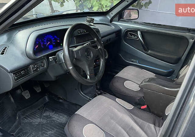 Чорний ВАЗ 2115 Самара, об'ємом двигуна 1.5 л та пробігом 190 тис. км за 2450 $, фото 13 на Automoto.ua