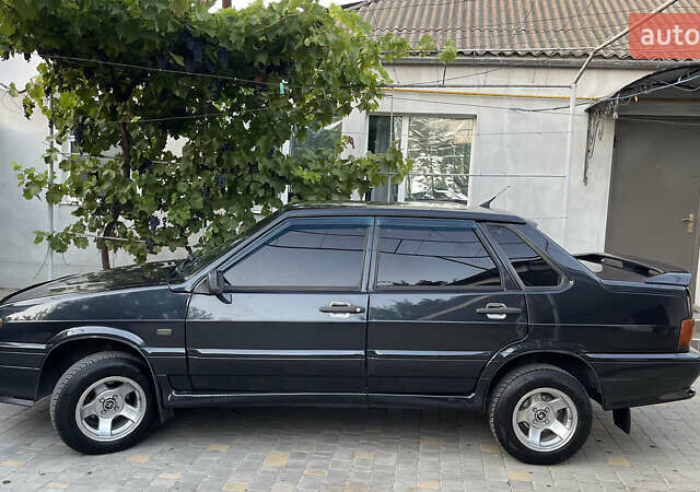 Чорний ВАЗ 2115 Самара, об'ємом двигуна 1.5 л та пробігом 190 тис. км за 2450 $, фото 4 на Automoto.ua