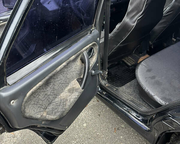 Чорний ВАЗ 2115 Самара, об'ємом двигуна 1.5 л та пробігом 179 тис. км за 2300 $, фото 12 на Automoto.ua