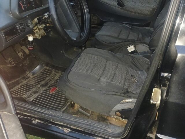 Черный ВАЗ 2115 Самара, объемом двигателя 1.5 л и пробегом 180 тыс. км за 700 $, фото 7 на Automoto.ua