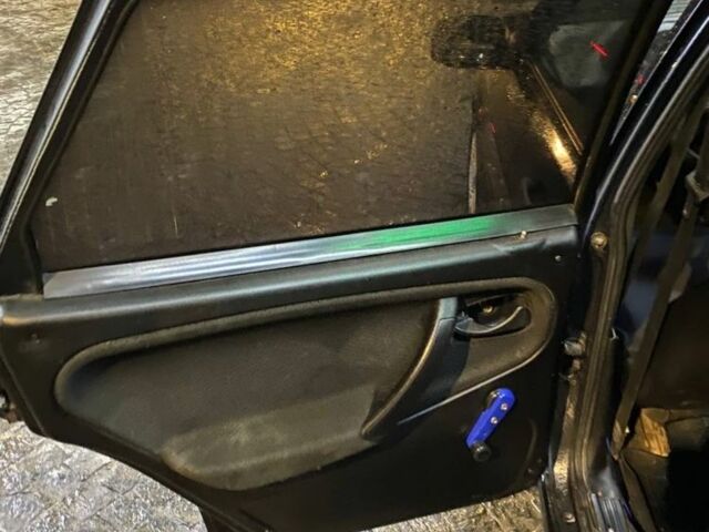 Черный ВАЗ 2115 Самара, объемом двигателя 1.5 л и пробегом 198 тыс. км за 1700 $, фото 18 на Automoto.ua