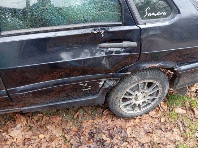 Черный ВАЗ 2115 Самара, объемом двигателя 0 л и пробегом 150 тыс. км за 800 $, фото 5 на Automoto.ua