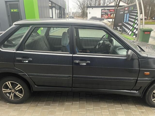 Черный ВАЗ 2115 Самара, объемом двигателя 1.6 л и пробегом 150 тыс. км за 1900 $, фото 5 на Automoto.ua