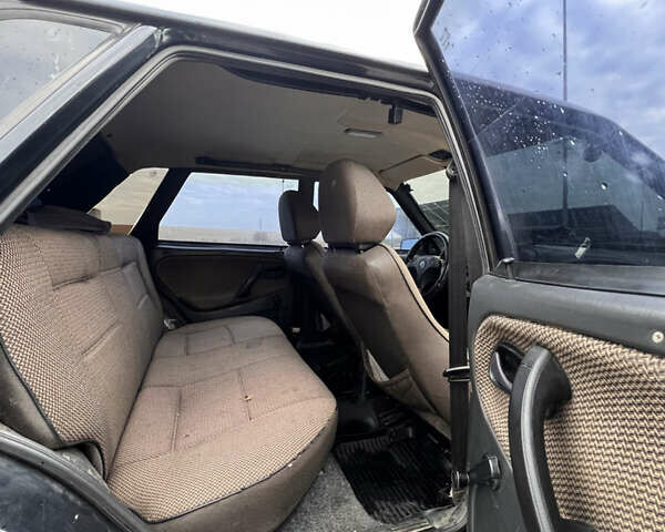 Черный ВАЗ 2115 Самара, объемом двигателя 1.6 л и пробегом 225 тыс. км за 1400 $, фото 10 на Automoto.ua