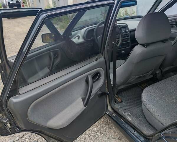 Черный ВАЗ 2115 Самара, объемом двигателя 1.6 л и пробегом 85 тыс. км за 2350 $, фото 32 на Automoto.ua