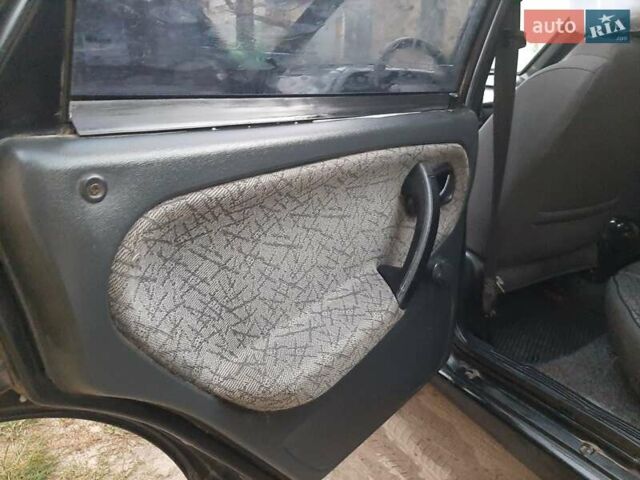 Чорний ВАЗ 2115 Самара, об'ємом двигуна 1.6 л та пробігом 260 тис. км за 2150 $, фото 20 на Automoto.ua