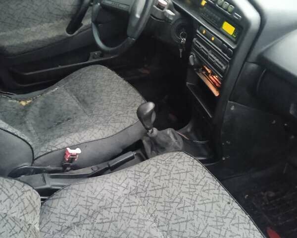 Черный ВАЗ 2115 Самара, объемом двигателя 1.6 л и пробегом 270 тыс. км за 1500 $, фото 2 на Automoto.ua