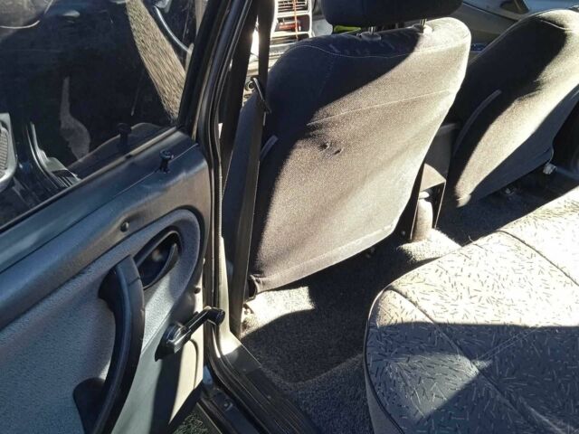 Черный ВАЗ 2115 Самара, объемом двигателя 1.6 л и пробегом 142 тыс. км за 2503 $, фото 4 на Automoto.ua