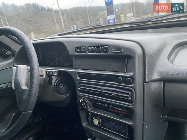 Черный ВАЗ 2115 Самара, объемом двигателя 1.6 л и пробегом 128 тыс. км за 2350 $, фото 22 на Automoto.ua