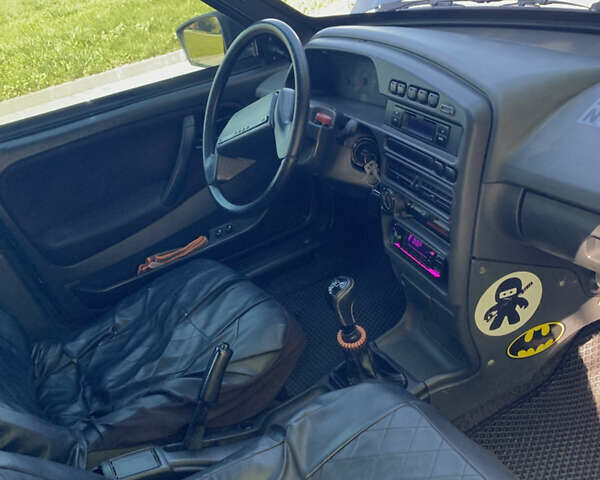 Черный ВАЗ 2115 Самара, объемом двигателя 1.6 л и пробегом 285 тыс. км за 2700 $, фото 13 на Automoto.ua