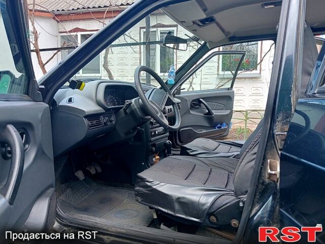 Черный ВАЗ 2115 Самара, объемом двигателя 1.6 л и пробегом 83 тыс. км за 2700 $, фото 6 на Automoto.ua